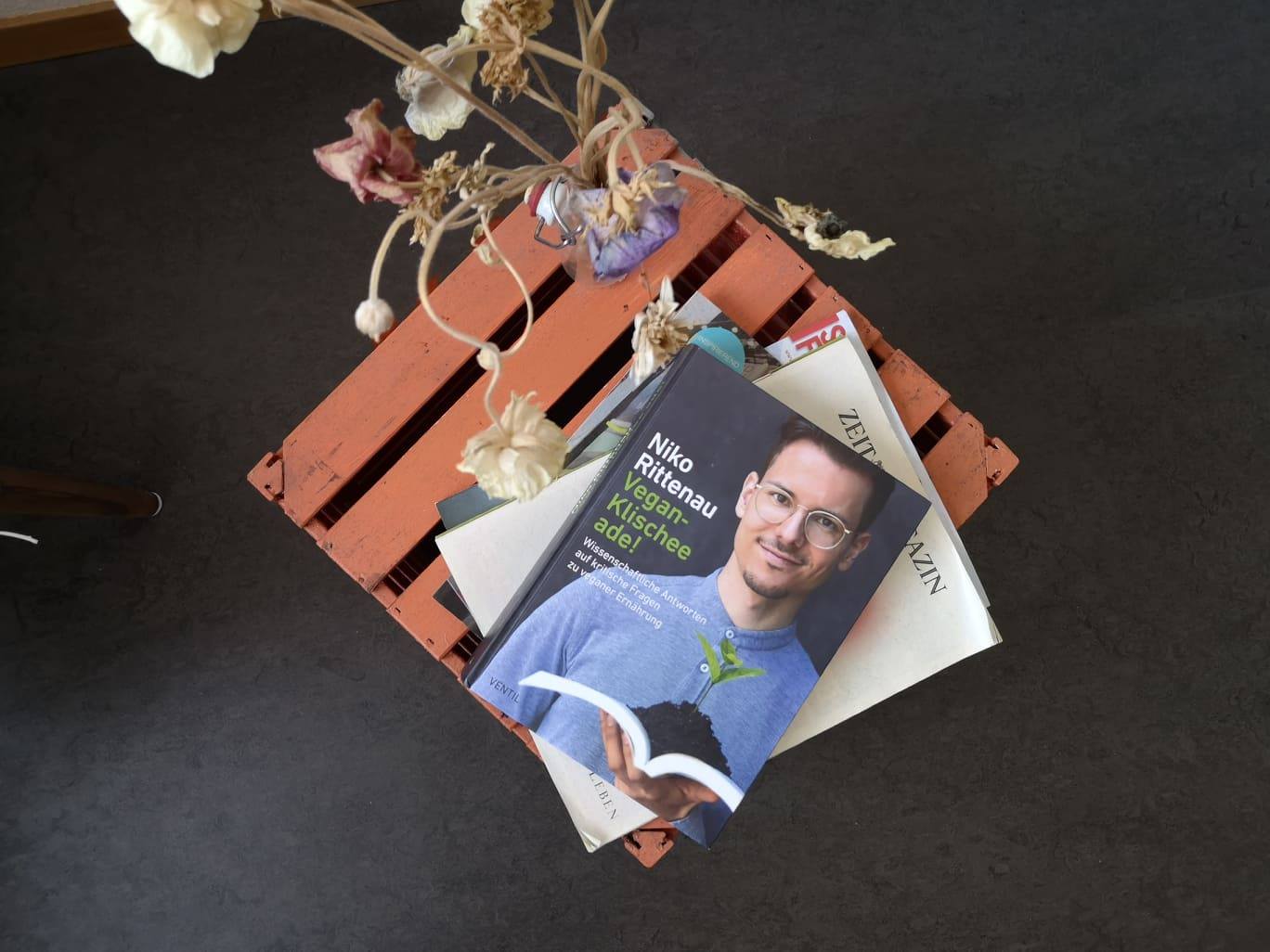 Buch-Rezension «Vegan Klischee Ade!»