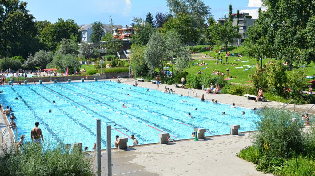 Abbildung von der Badi Seebach in Zürich