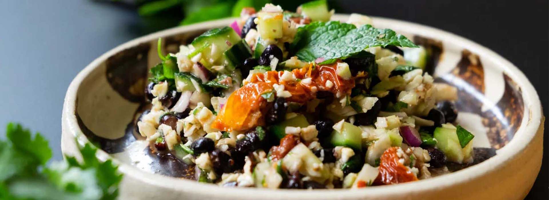 Veganer Blumenkohlreis-Salat