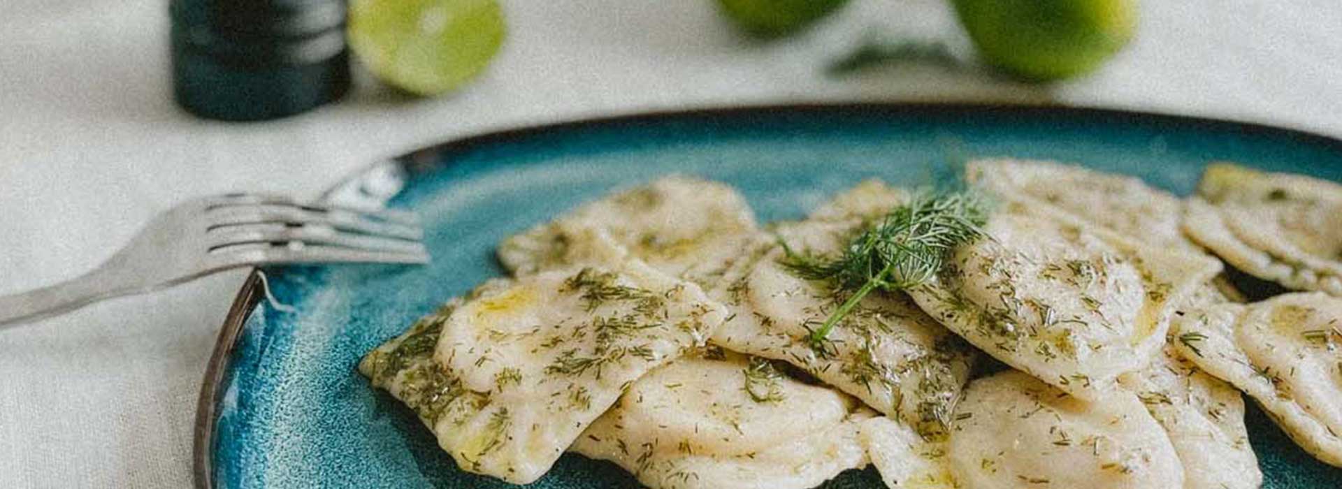Vegane Lax Ravioli in Dillbutter