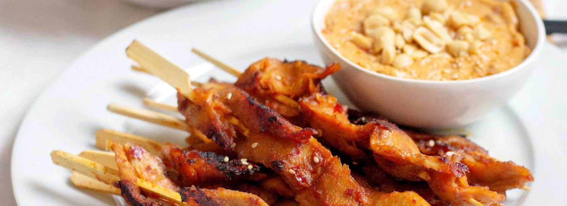 Vegane Satay Spiessli mit Erdnusssauce