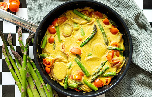 Vegane Spargel-Tomaten-Tortilla