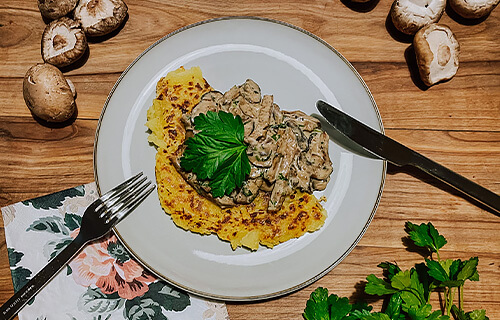 Veganes Züri Gschnätzlets mit Rösti